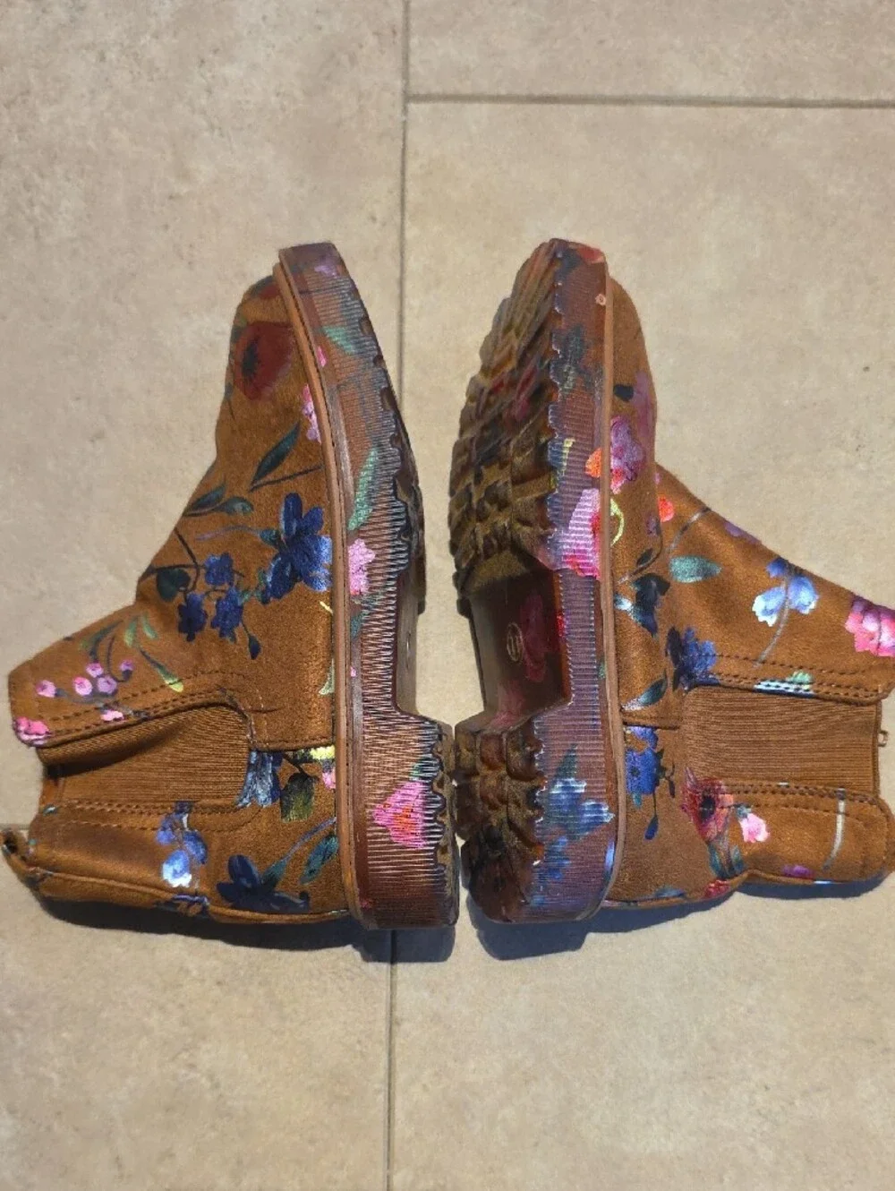 Steve Madden Brown Floral Kids Ankle Boots. Size 11